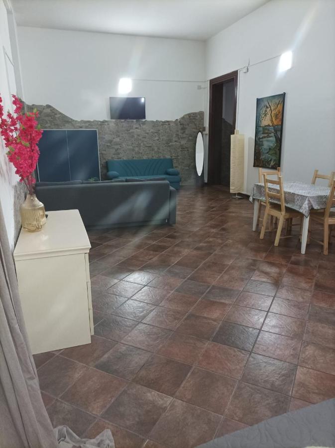 Space 108 Catania Bagian luar foto